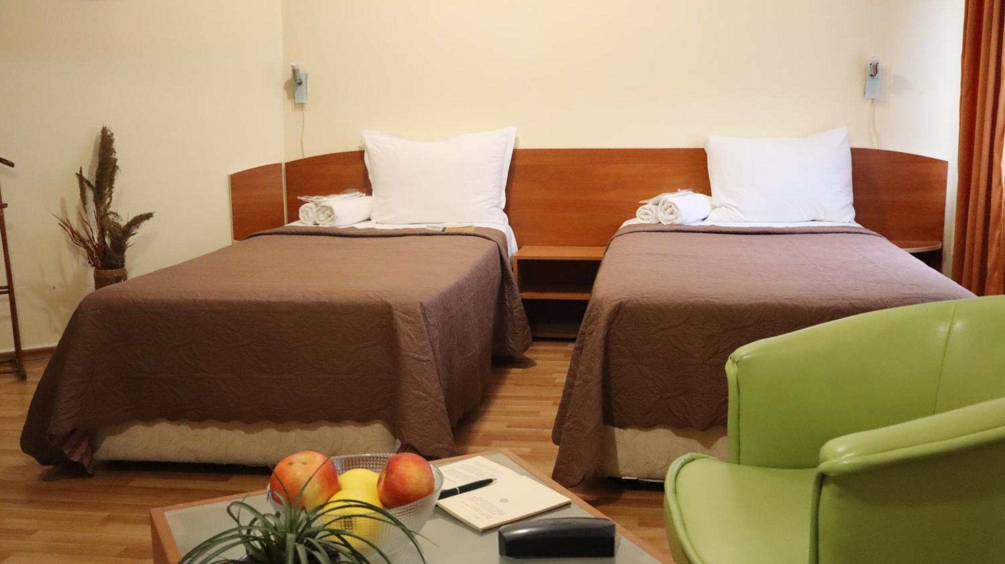 Hotel Palitra Varna Buitenkant foto
