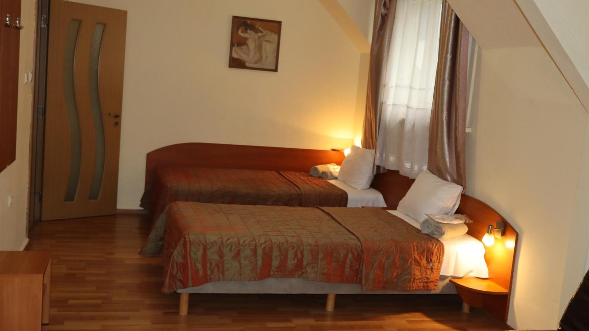 Hotel Palitra Varna Buitenkant foto