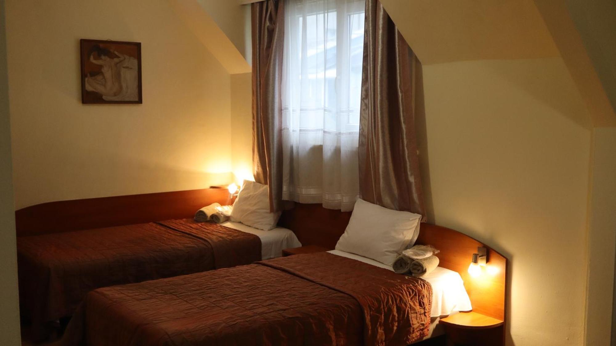 Hotel Palitra Varna Buitenkant foto